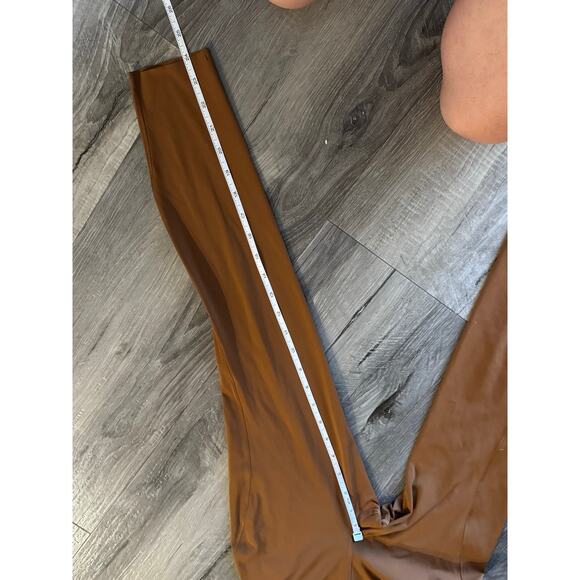 Lululemon Womens Base Pace High-Rise Tight 25” Copper Brown Size 4 EUC - Picture 4 of 9